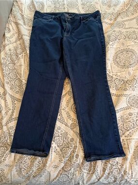 Old Navy Women's Navy Straight-Leg Jeans